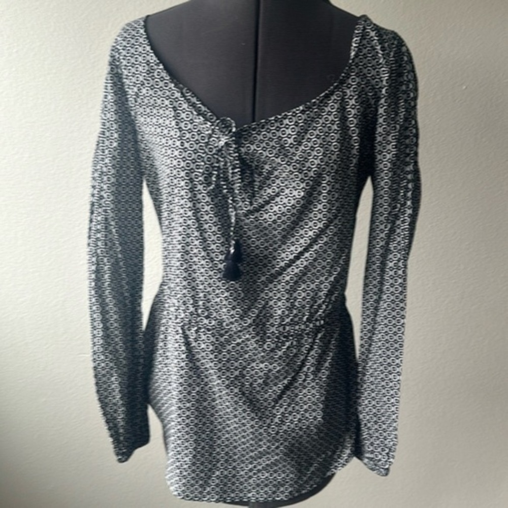 NWT Tory Burch top navy white size 4 patterned ties at neckline balletcore
